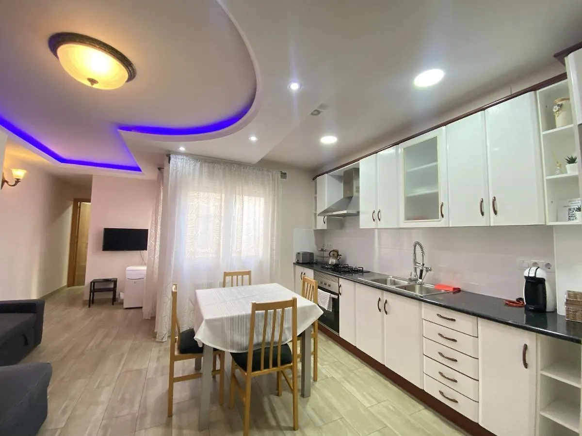 Entire New Apartment 20' From Barcelona Sabadell